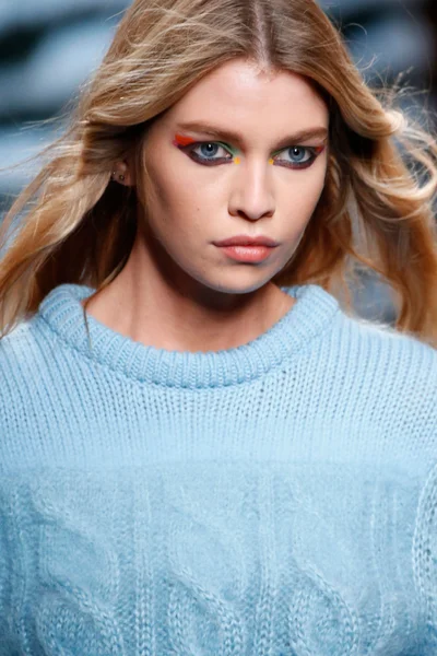 Look 42